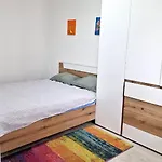 Lola Seaview Guest House. уютный домик в варне * Βάρνα