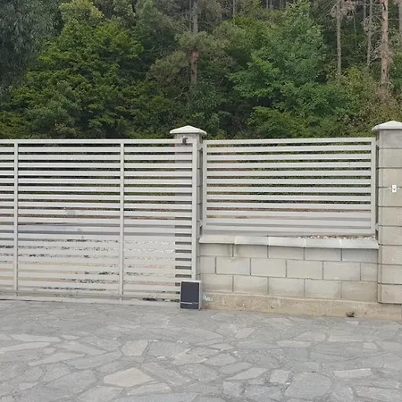 Lola Seaview Guest House. уютный домик в варне Варна