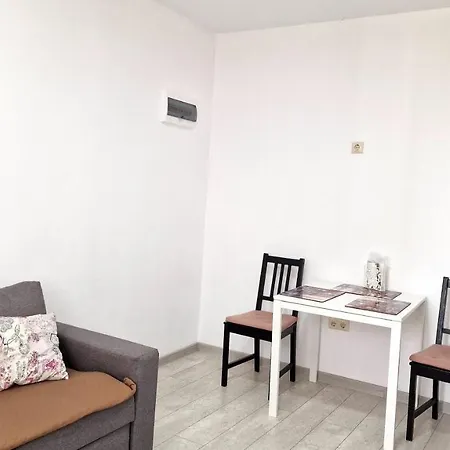 فيلة Lola Seaview Guest House. уютный домик в варне *