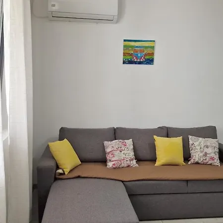 Lola Seaview Guest House. уютный домик в варне * Βάρνα