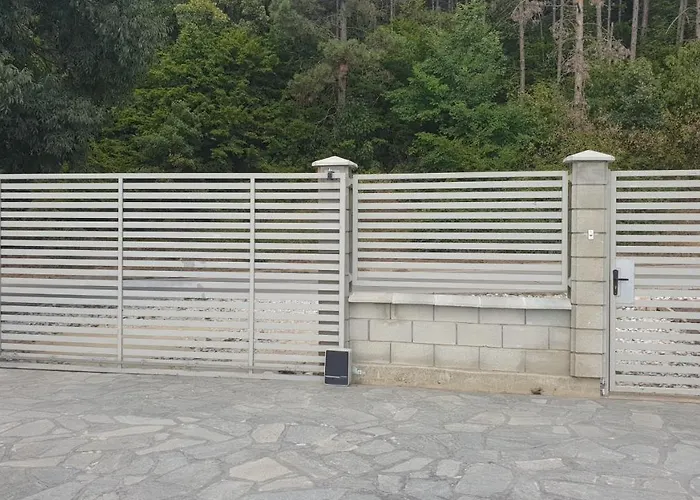 Lola Seaview Guest House. уютный домик в варне Варна